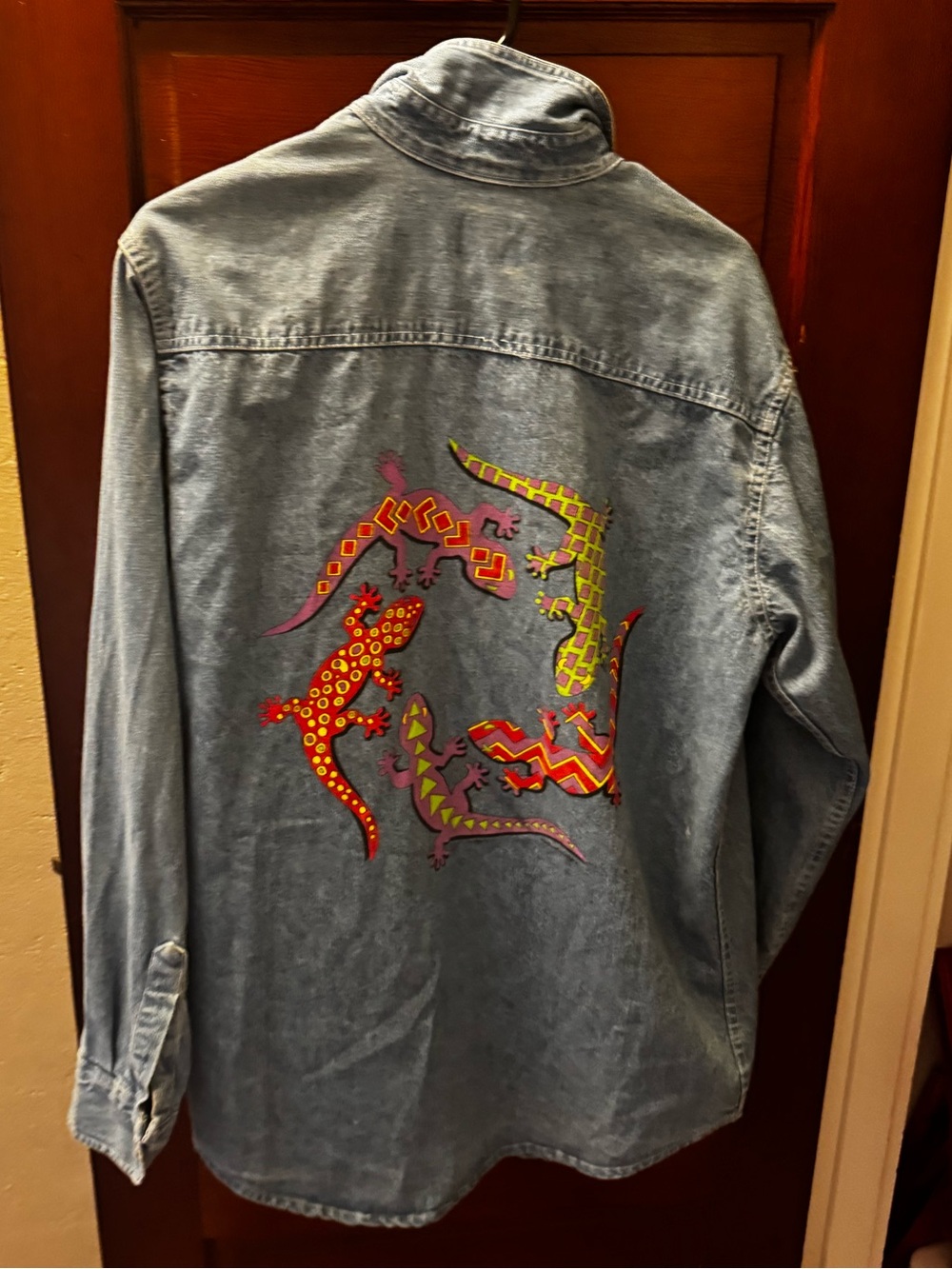 Vintage Hand-Painted Gecko Denim Shirt Jacket | Oversized | Artist Jacket